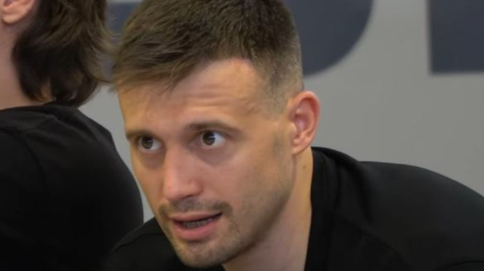 Avramović se zbunio, pa napravio potez koji je sve iznenadio