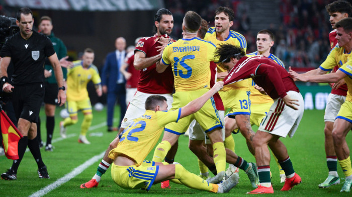 Skandal dostigao usijanje! Otac reprezentativca Mađarske brutalno isprozivao Ukrajince uz rusku pesmu!