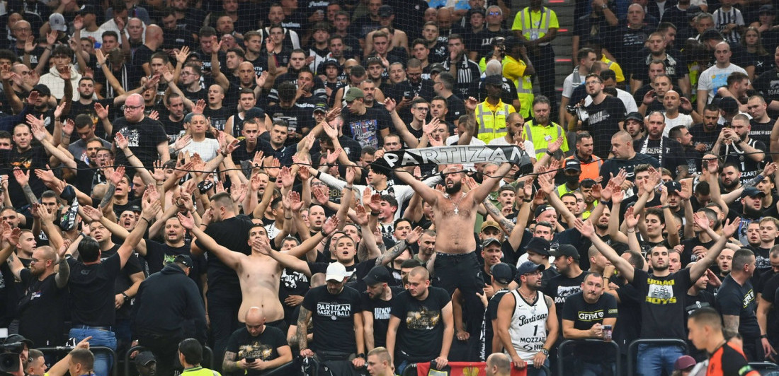 "Bravo momci, mu*a do poda! Da li Vašington i dalje pleše?" Usijao se internet od komentara "grobara"
