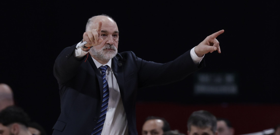 Sreća u nesreći: Efes ima viška novca posle povrede Džejmsa - Traži se NBA pojačanje