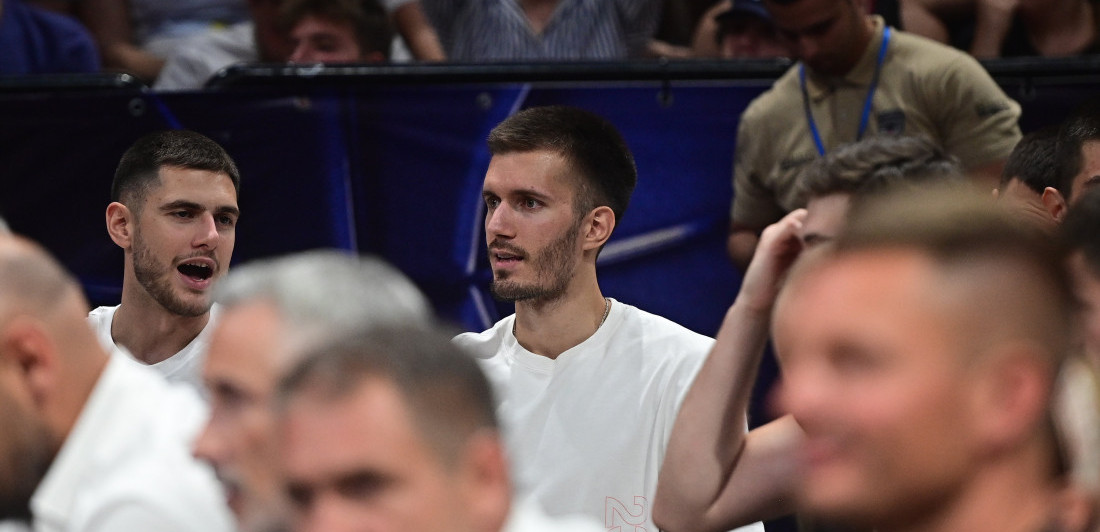 Petrušev opet na kraju klupe, Paskval bez objašnjenja