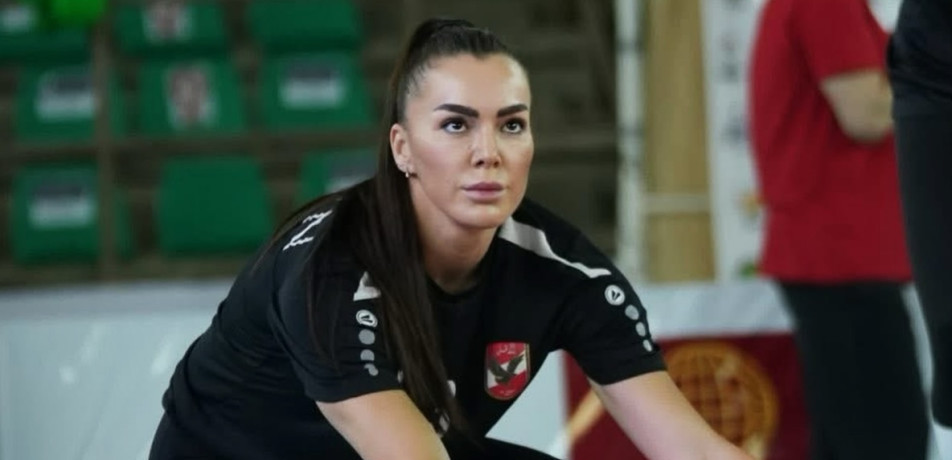 Keva "objašnjava" i na terenu i van njega!  Lepa odbojkašica igrala u 11 zemalja, a sad se vratila u Srbiju