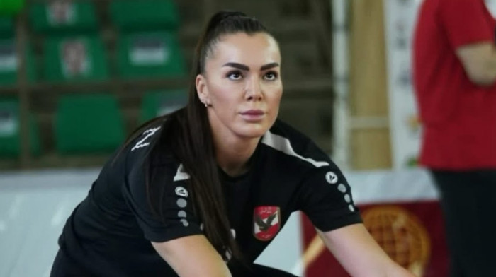 Keva "objašnjava" i na terenu i van njega!  Lepa odbojkašica igrala u 11 zemalja, a sad se vratila u Srbiju