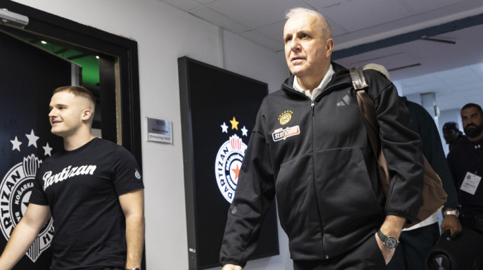 Željko Obradović nasmejan stigao u Arenu: Povratak na mesto gde je ispisivao istoriju!