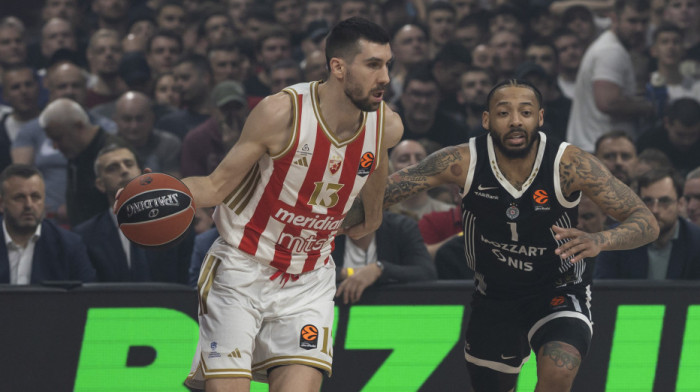 Crvena zvezda na duplo boljoj poziciji od Partizana pred "večiti" derbi u Evroligi!