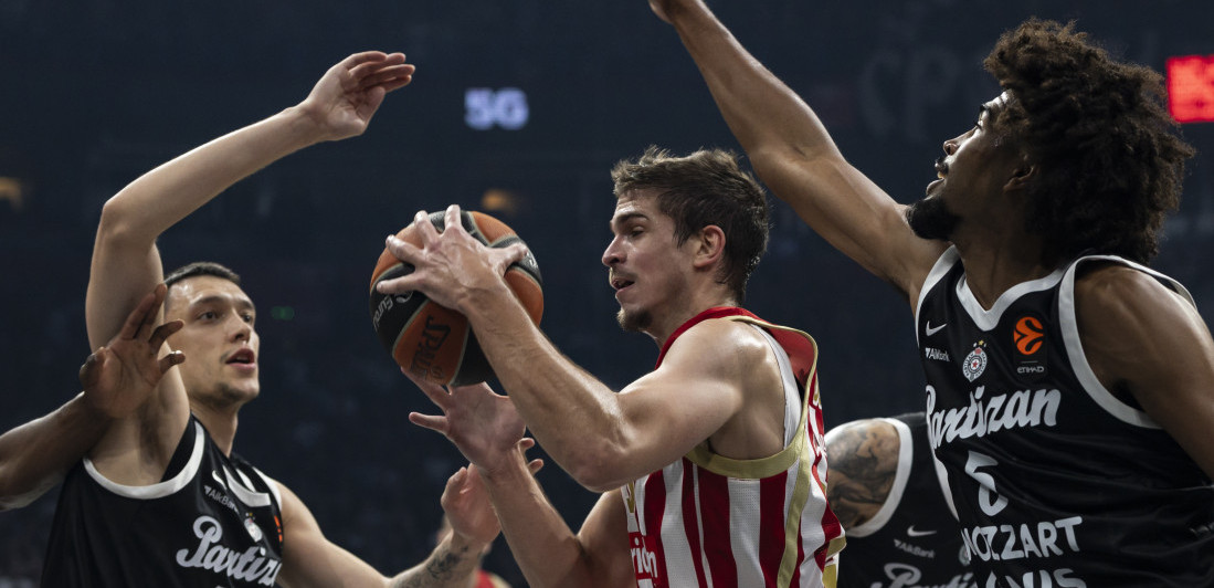 Crno-bela armija Đoana Penjaroje melje: Partizan progutao Crvenu zvezdu posle produžetaka!