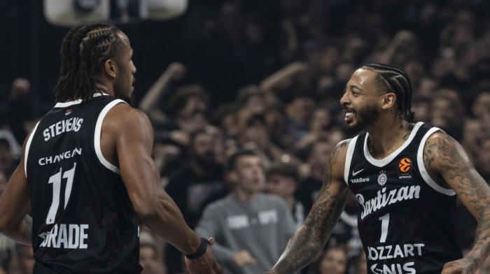 Kraj: Pajola trojkom doneo pobedu Partizanu protiv Crvene zvezde u Evroligi! (VIDEO/FOTO)