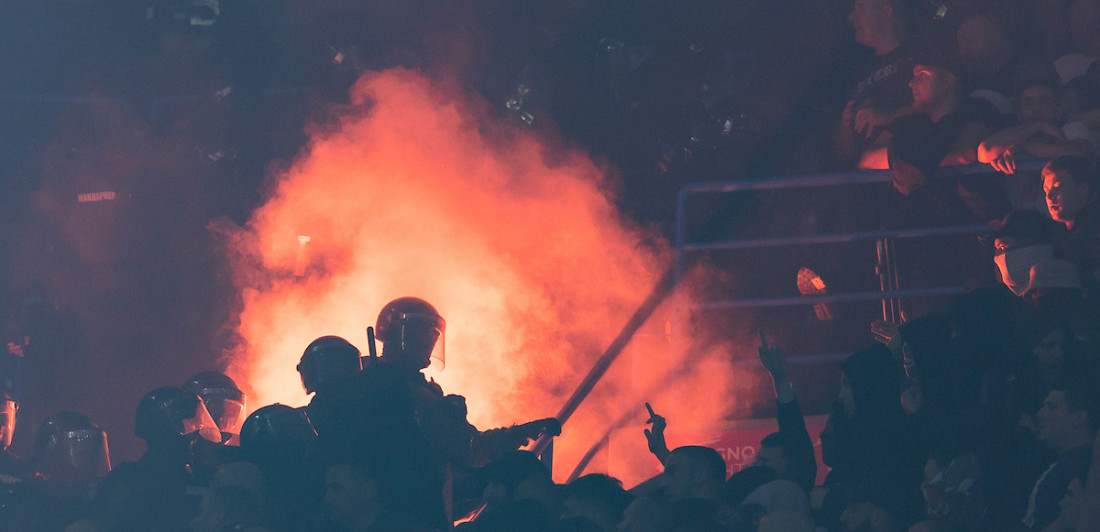 Derbi u centru pažnje širom sveta: Svi pričaju o tuči navijača, ne veruju šta se desilo u Areni!