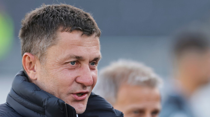 Skandal u Humskoj: Saša Ilić pobegao i odbio da daje izjave posle poraza od Čukaričkog!