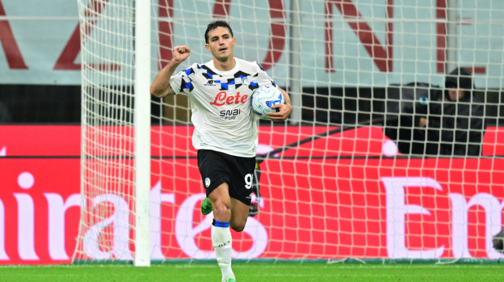Majko mila! Auuuu kakav gol Krstovića, ne može ovo da se vidi svaki dan (VIDEO)