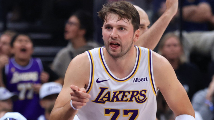 Luka Dončić je ubacio 41 poen, ispisao istoriju, ali Lejkersi poraženi
